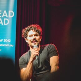 Luke Arnold