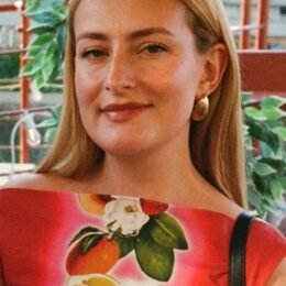 Amelia Dimoldenberg