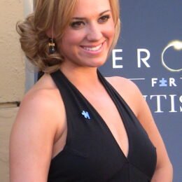 Andrea Bowen