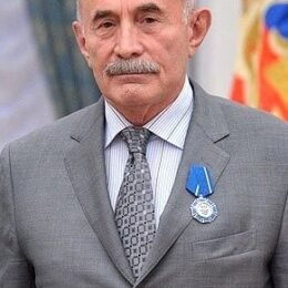 Aslambek Aslakhanov