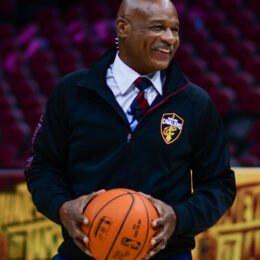 Austin Carr