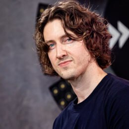 Dean Lewis
