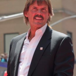 Dennis Eckersley