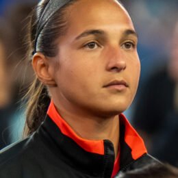 Deyna Castellanos