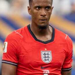 Ezri Konsa