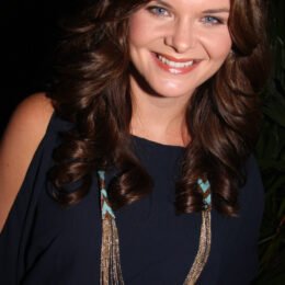 Heather Tom