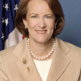 Karen Mills