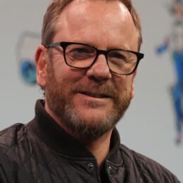 Kiefer Sutherland
