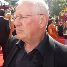 Len Cariou