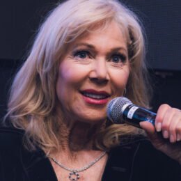 Lynn-Holly Johnson