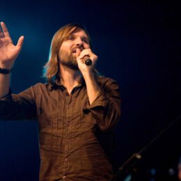 Mac Powell