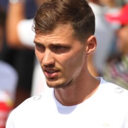 Pascal Stenzel