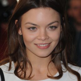 Scarlett Byrne