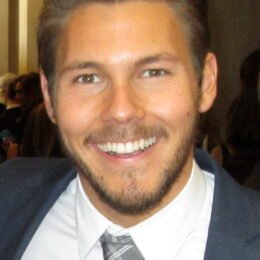 Scott Clifton