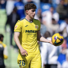 Pau Navarro (footballer)