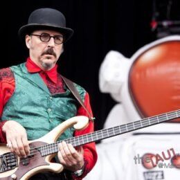 Les Claypool