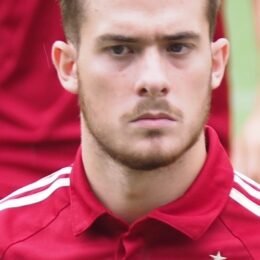 Toni Martínez