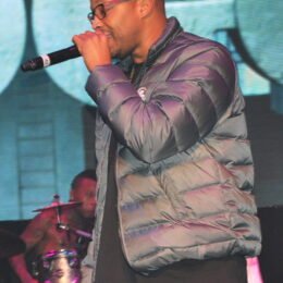 Warren G